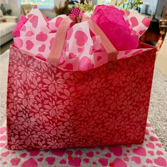 ❤️VALENTINE 🎉”SALE”🎉BUNDLE Makeup/Skincare NEW
💝💘💗 - Picture 12 of 12